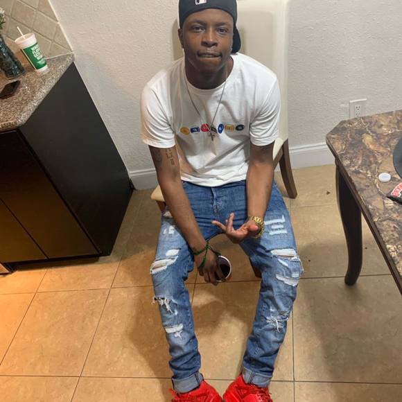 Meet your Posher, Rj - Picture 1 of 1